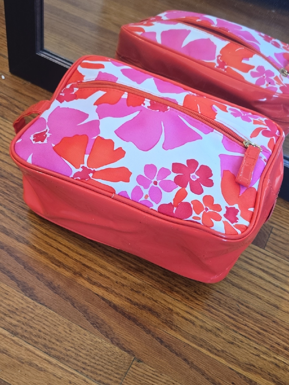 Vintage Elizabth Arden Floral Pink & Red Cosmetic Bag - Picture 4 of 6